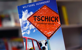 Das Buch "Tschick" von Wolfgang Herrndorf in einfacher Sprache